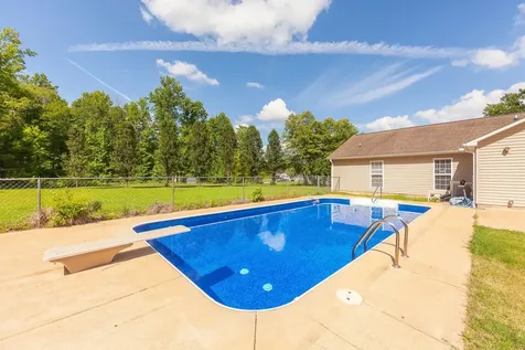 139 Buttonwood Drive Lexington TN 38351