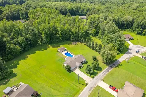 139 Buttonwood Drive Lexington TN 38351