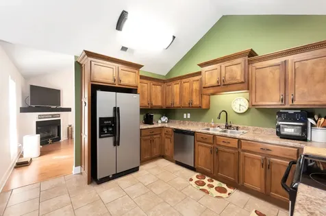 139 Buttonwood Drive Lexington TN 38351