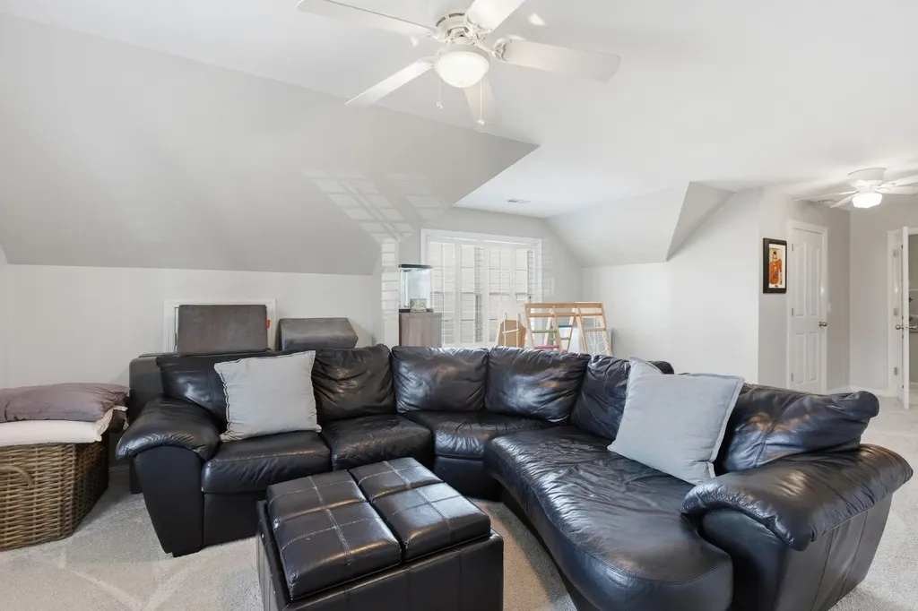 4840 Redcastle Ridge Nashville TN 37211