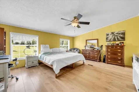2657 Oak Grove Road Red Boiling Springs TN 37150