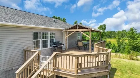2657 Oak Grove Road Red Boiling Springs TN 37150