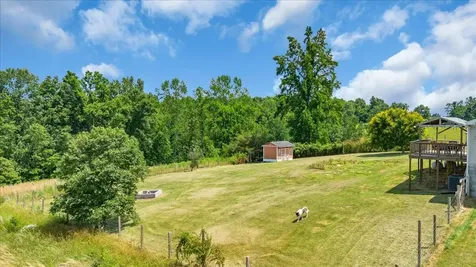 2657 Oak Grove Road Red Boiling Springs TN 37150