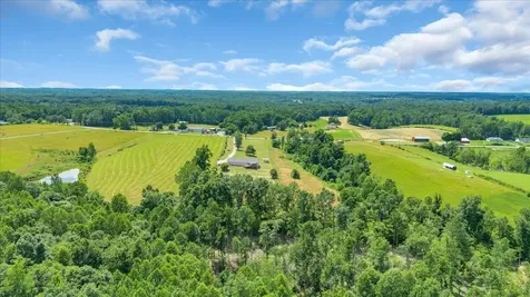 2657 Oak Grove Road Red Boiling Springs TN 37150