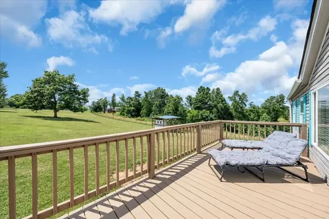 2657 Oak Grove Road Red Boiling Springs TN 37150