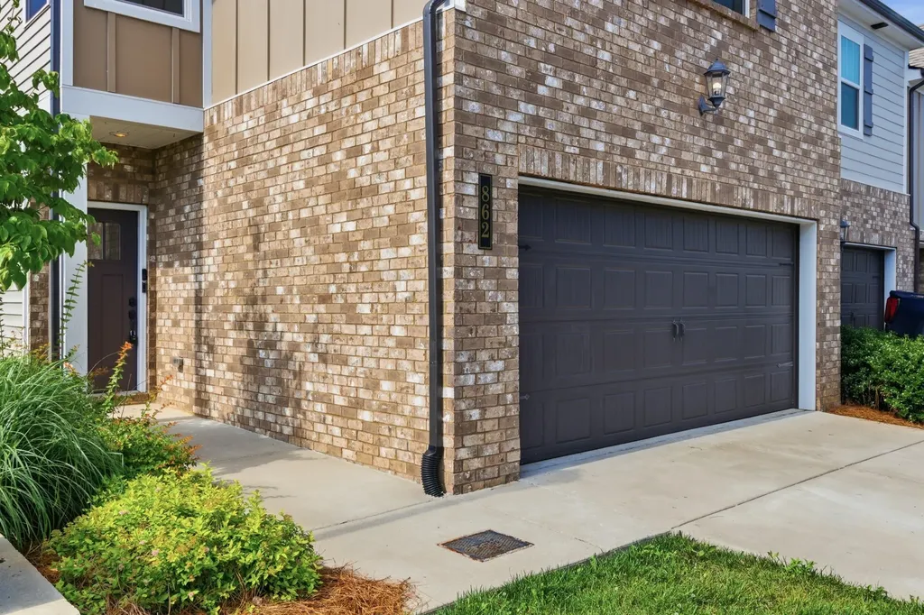 862 Longleaf Lane Columbia TN 38401