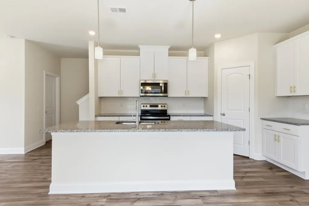862 Longleaf Lane Columbia TN 38401