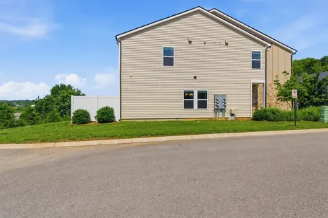 862 Longleaf Lane Columbia TN 38401