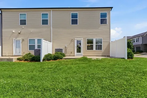 862 Longleaf Lane Columbia TN 38401