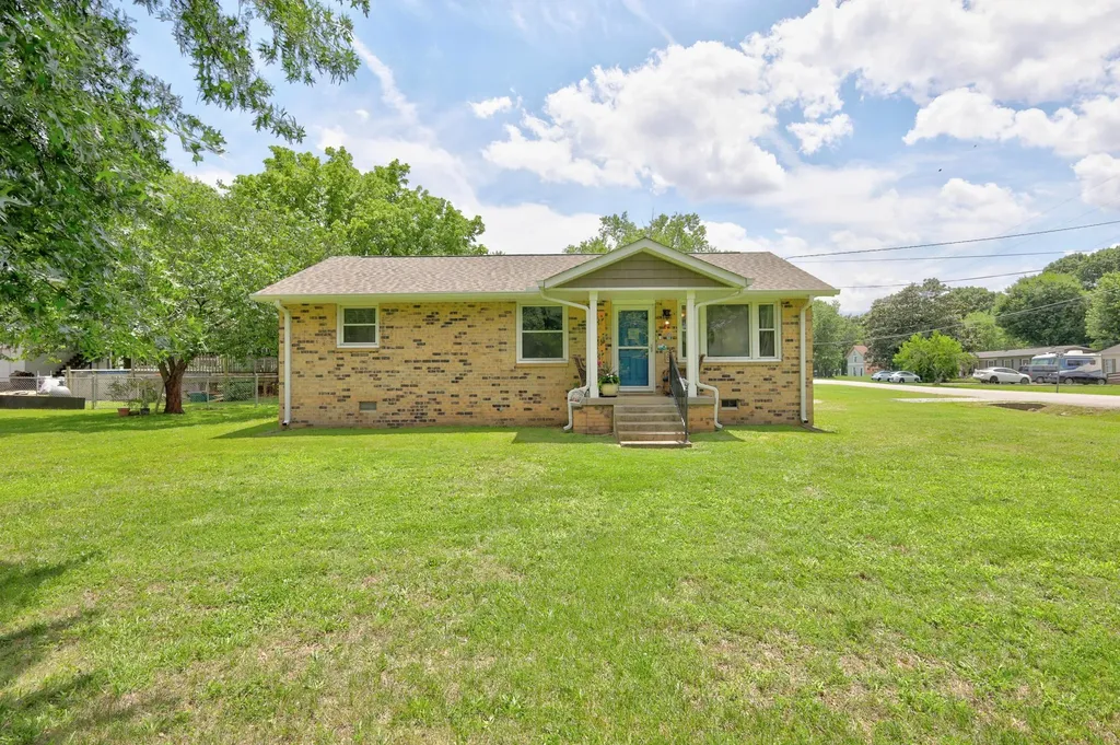 135 Irvin Road La Vergne TN 37086
