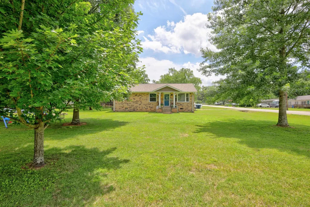 135 Irvin Road La Vergne TN 37086
