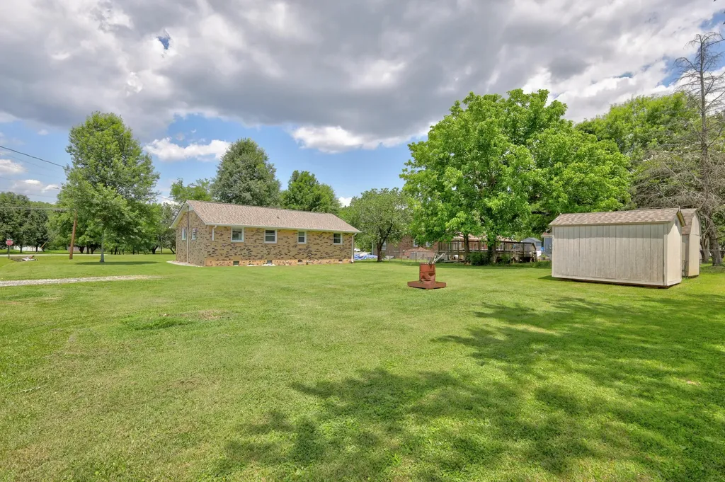 135 Irvin Road La Vergne TN 37086