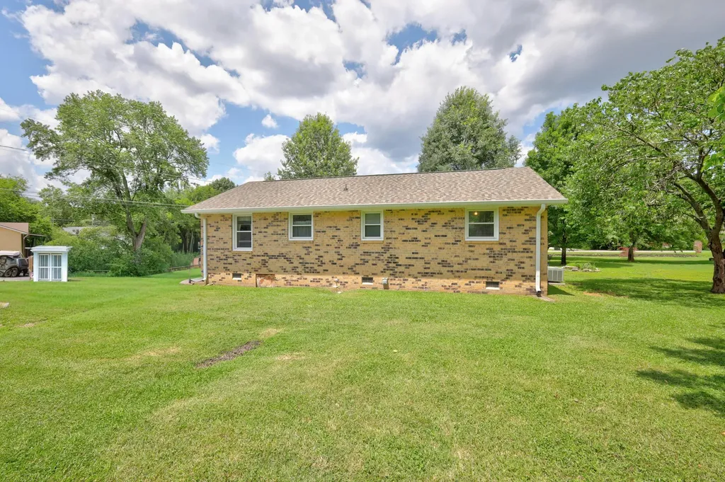 135 Irvin Road La Vergne TN 37086