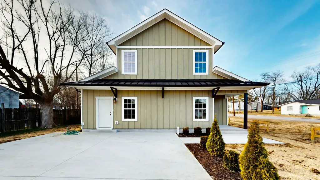 613 Short Mt Street Smithville TN 37166