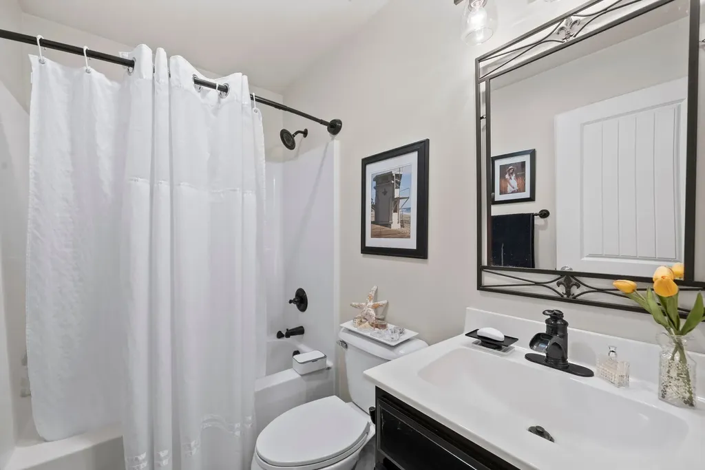 105 Grayson Lane White House TN 37188