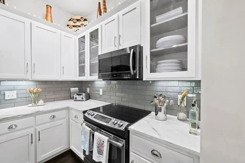 105 Grayson Lane White House TN 37188