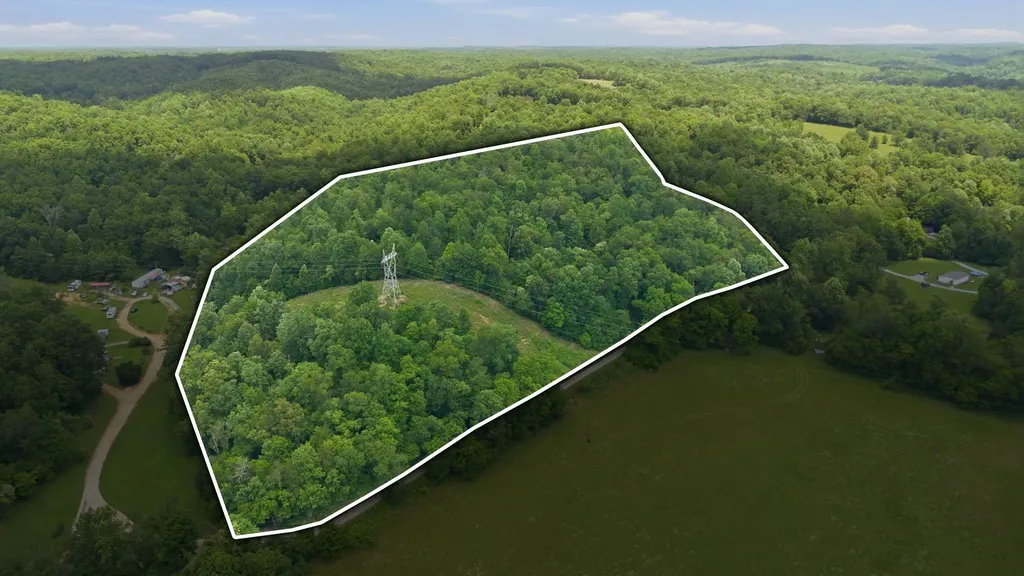 6829 Old Mill Creek Road Nunnelly TN 37137