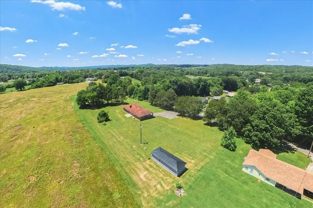 858 N Main Street Decatur TN 37322