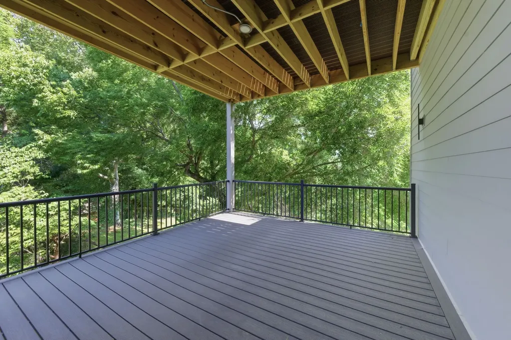 2505 Barclay Drive Nashville TN 37206
