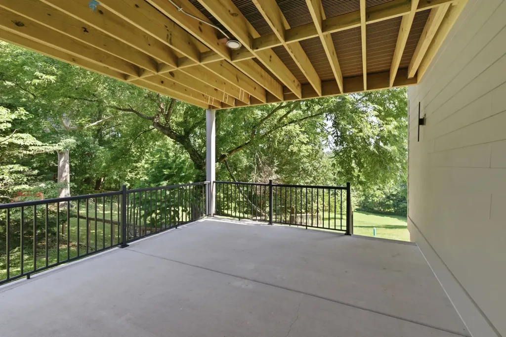 2505 Barclay Drive Nashville TN 37206
