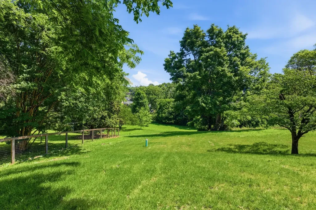 2505 Barclay Drive Nashville TN 37206