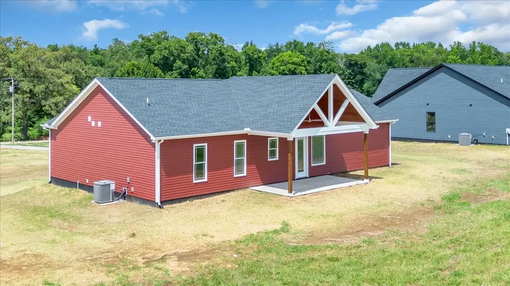 1481 Smartt Station Road Morrison TN 37357