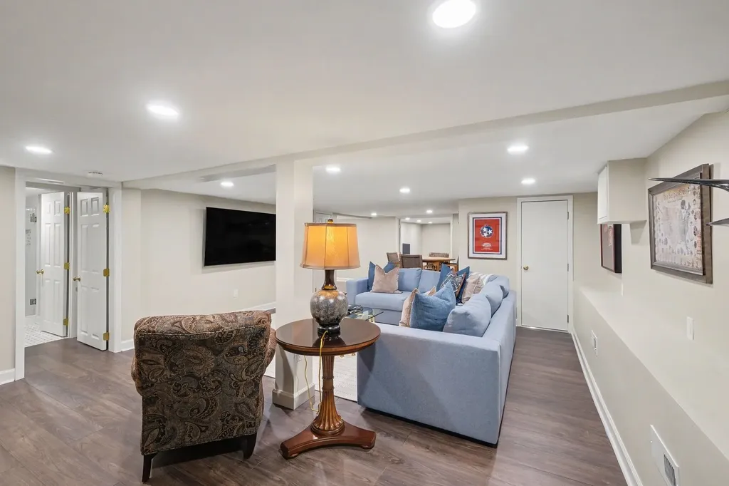 4629 Shys Hill Road Nashville TN 37215