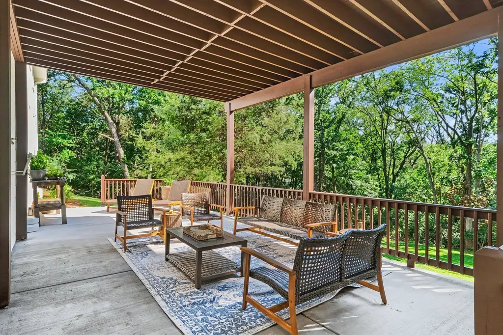 4629 Shys Hill Road Nashville TN 37215
