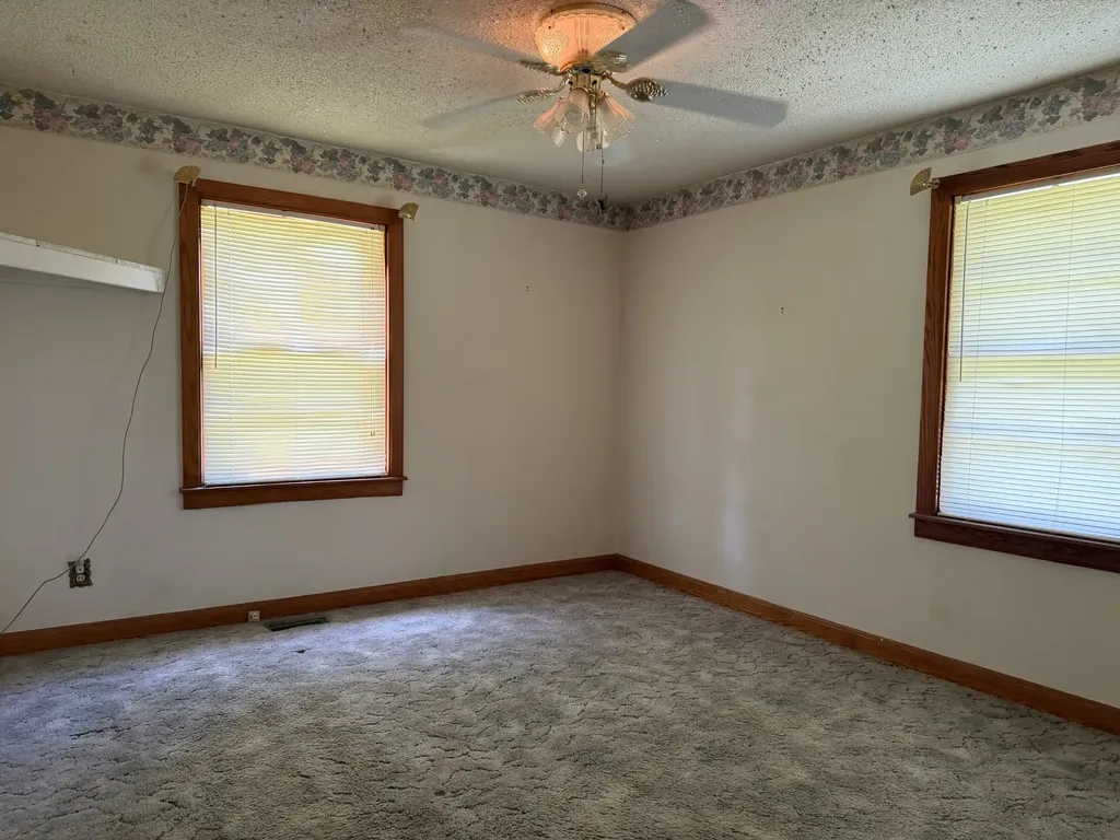 804 W Main Street Mcminnville TN 37110