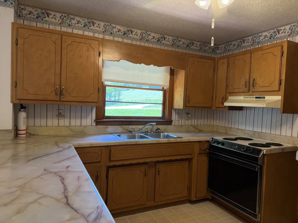 804 W Main Street Mcminnville TN 37110