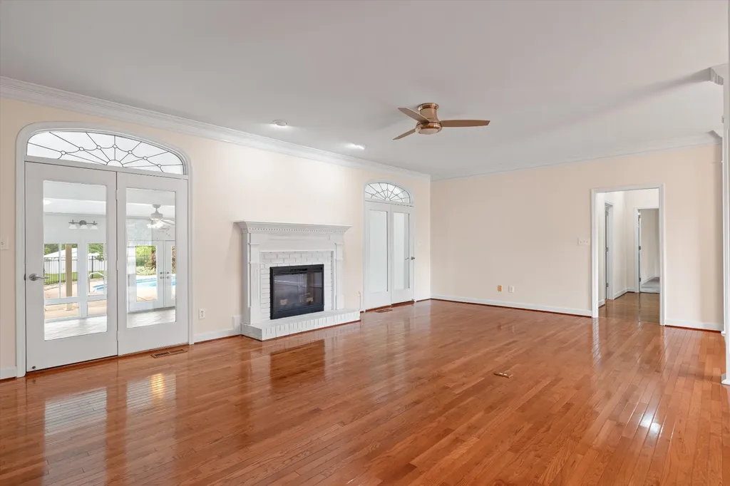1046 Robertson Road Gallatin TN 37066