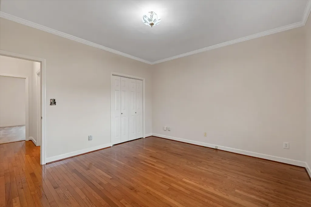 1046 Robertson Road Gallatin TN 37066