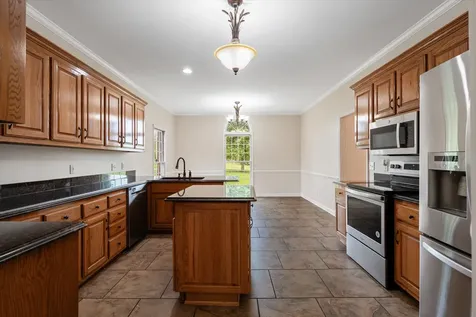 1046 Robertson Road Gallatin TN 37066