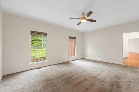 1046 Robertson Road Gallatin TN 37066