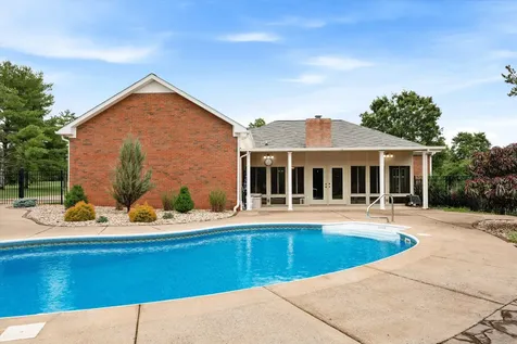 1046 Robertson Road Gallatin TN 37066
