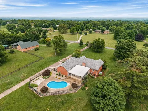 1046 Robertson Road Gallatin TN 37066