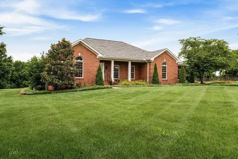 1046 Robertson Road Gallatin TN 37066