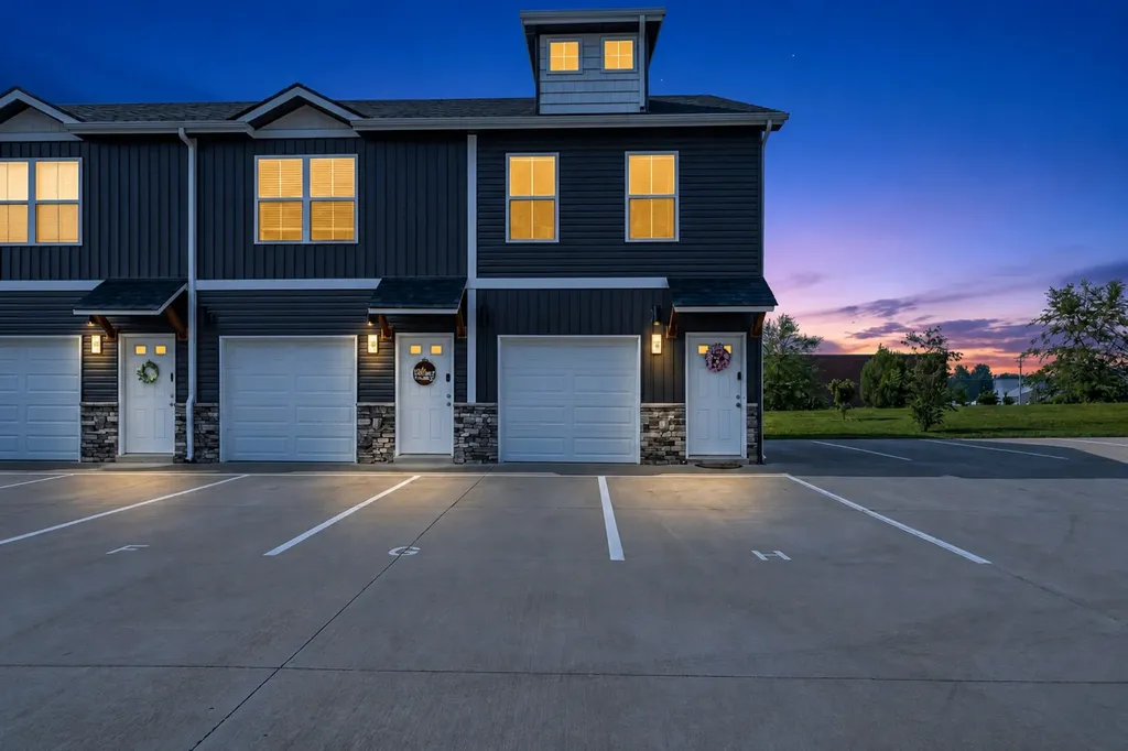 216 Drayton Drive Clarksville TN 37042