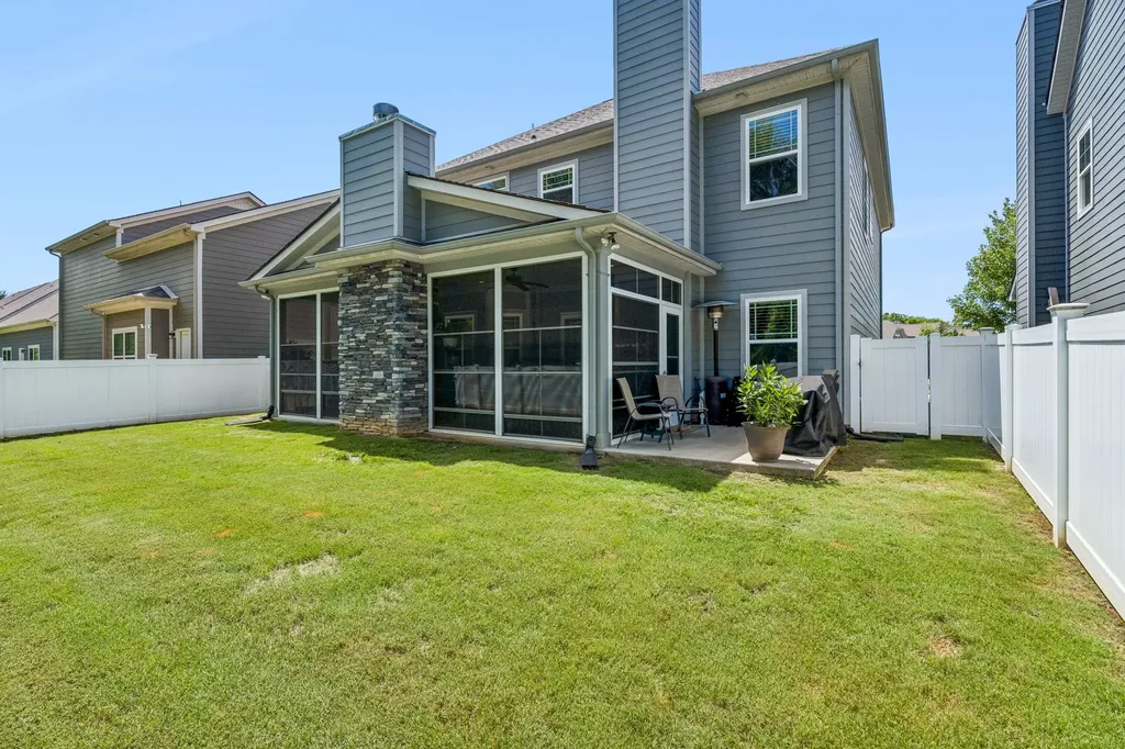 6026 Enclave Drive Murfreesboro TN 37128