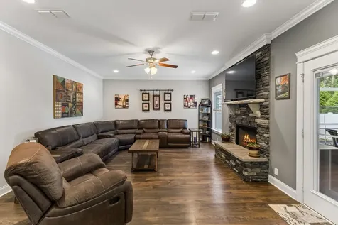 6026 Enclave Drive Murfreesboro TN 37128