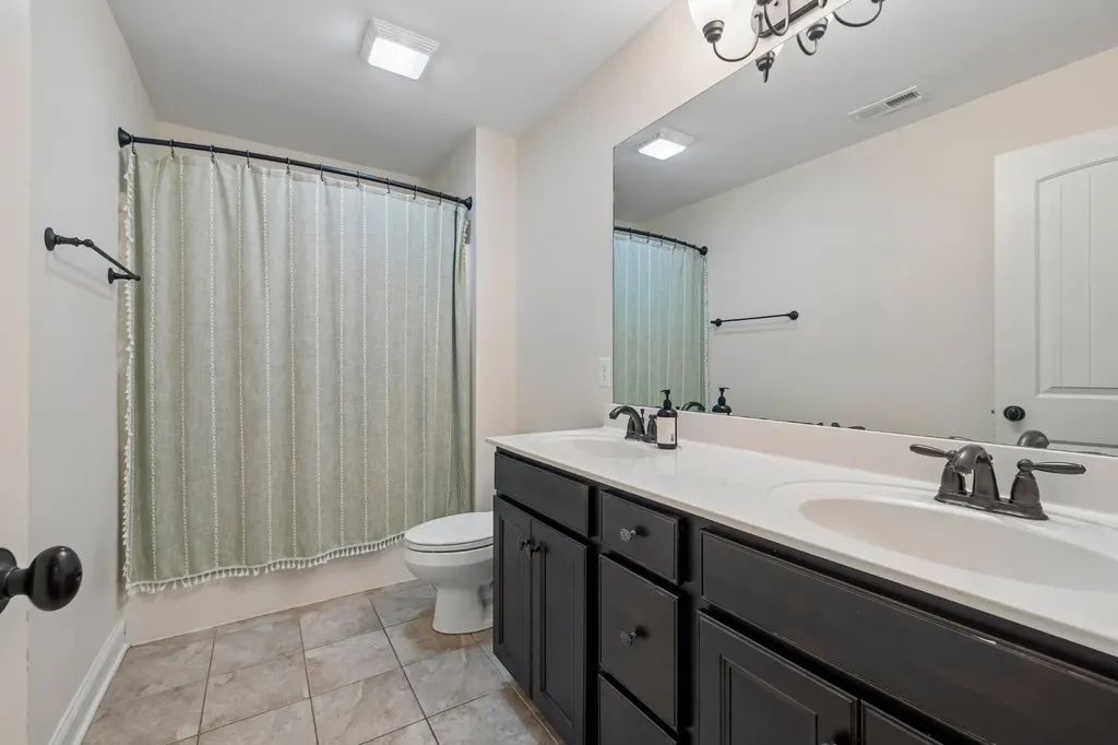 4404 Birdseye Court Hermitage TN 37076