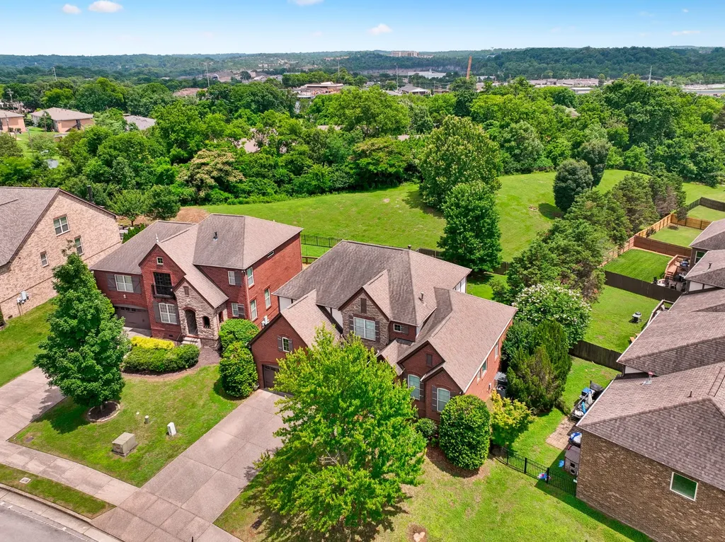 4404 Birdseye Court Hermitage TN 37076