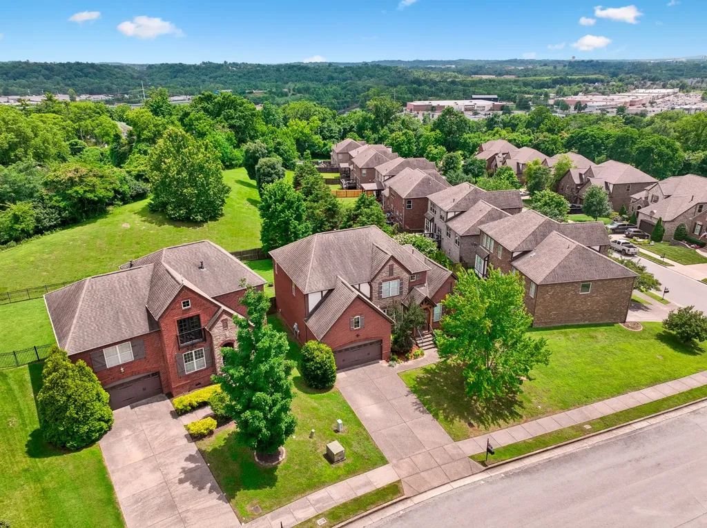 4404 Birdseye Court Hermitage TN 37076