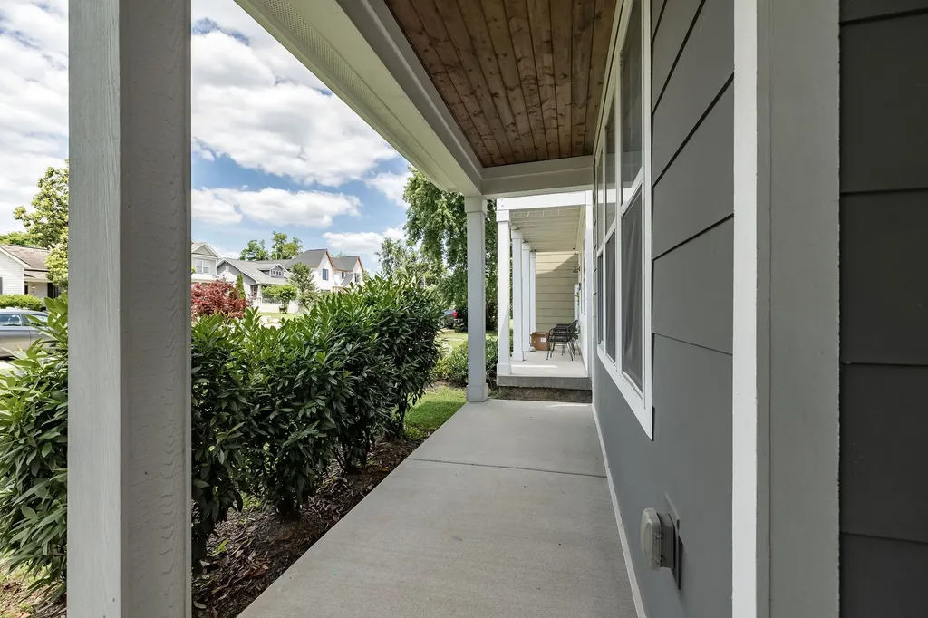 5005B Georgia Avenue Nashville TN 37209