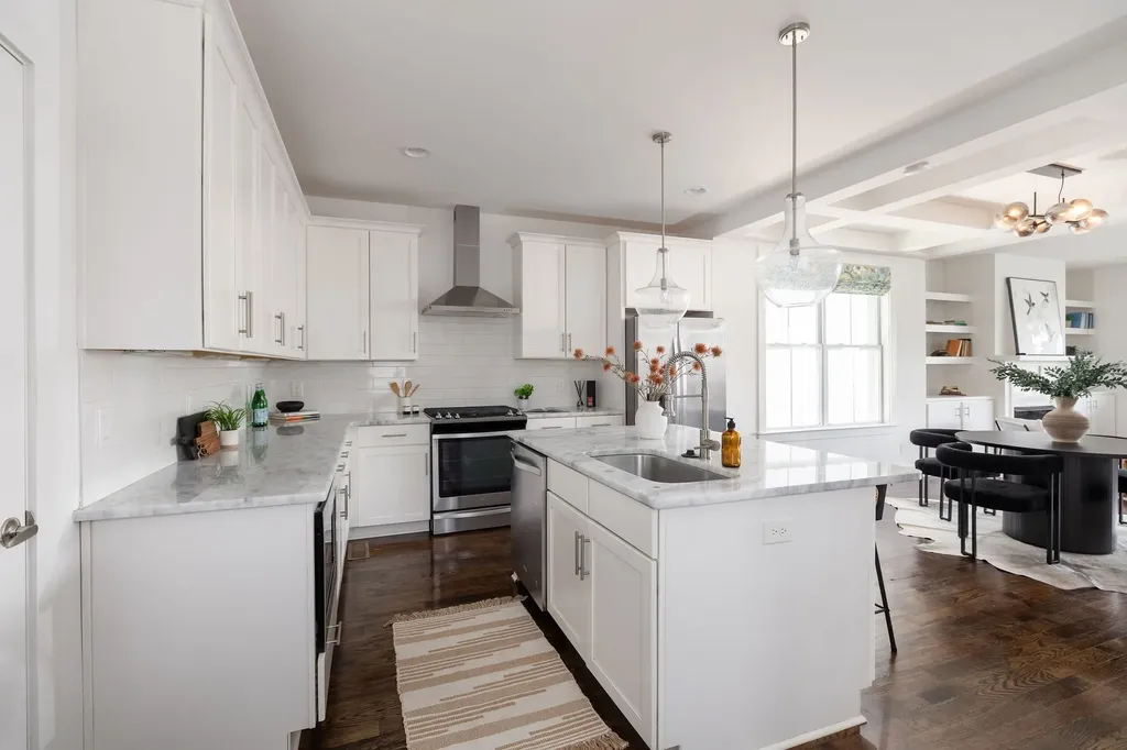 5005B Georgia Avenue Nashville TN 37209