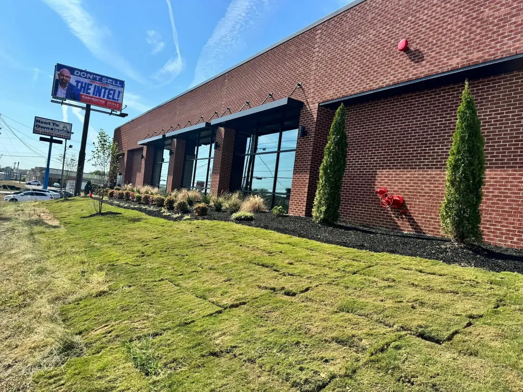 1717 Gallatin Pike, N Madison TN 37115