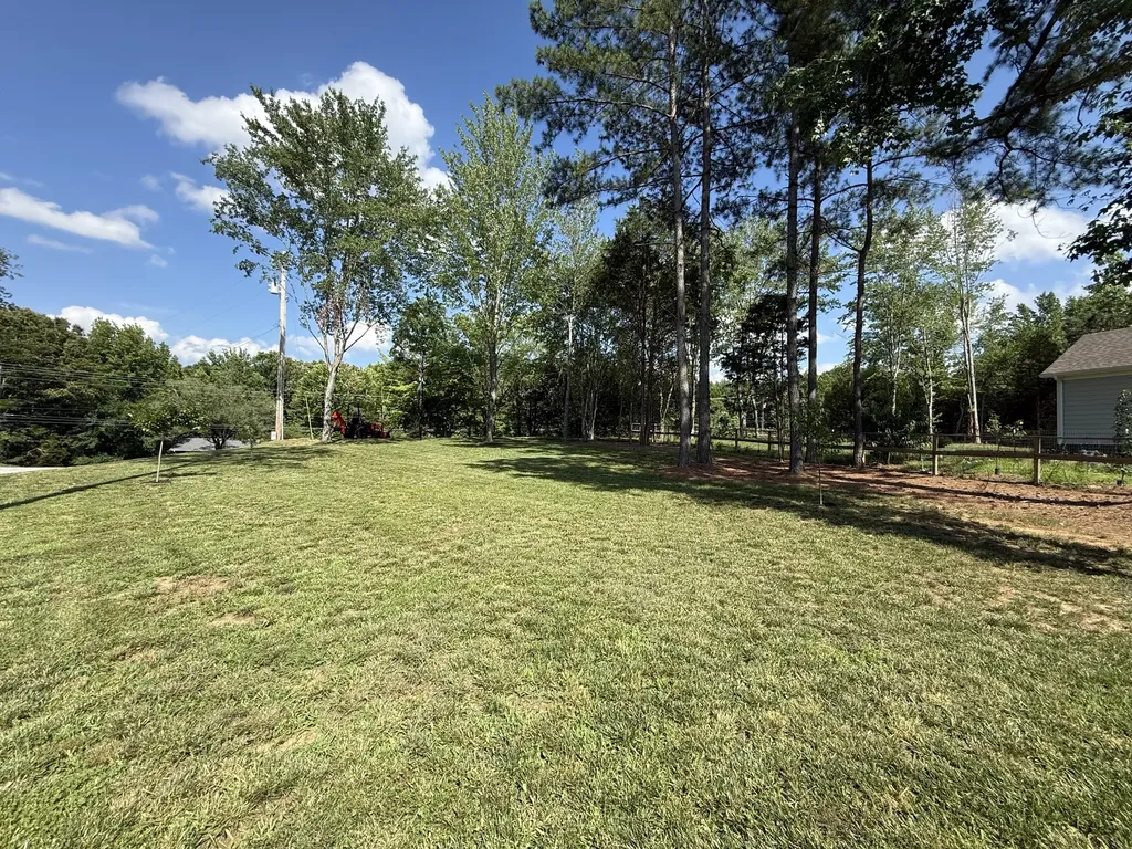 2230 Highway 48 Clarksville TN 37040