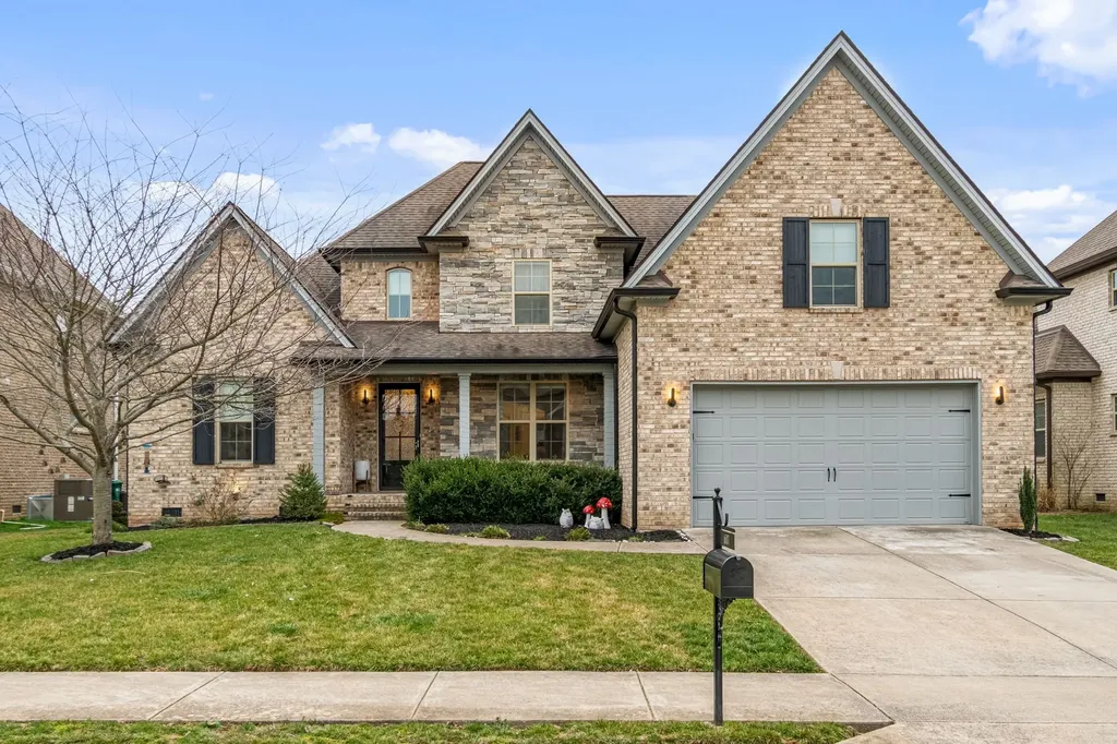 8007 June Apple Lane Spring Hill TN 37174