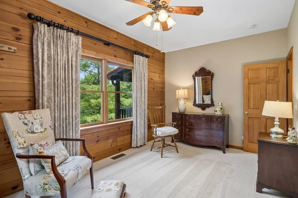 2668 Thompson Station Road, E Thompsons Station TN 37179