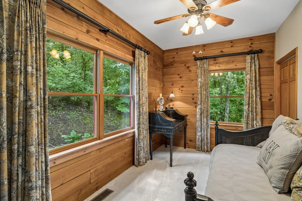 2668 Thompson Station Road, E Thompsons Station TN 37179